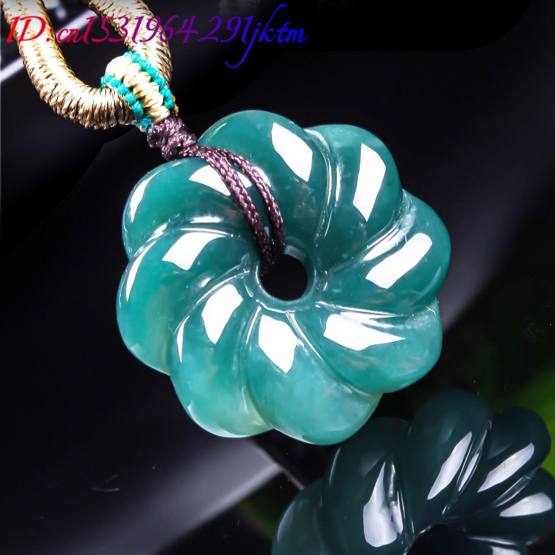 Colar com Pingente de Flor de  - Women Accessories Products avaliação e preço