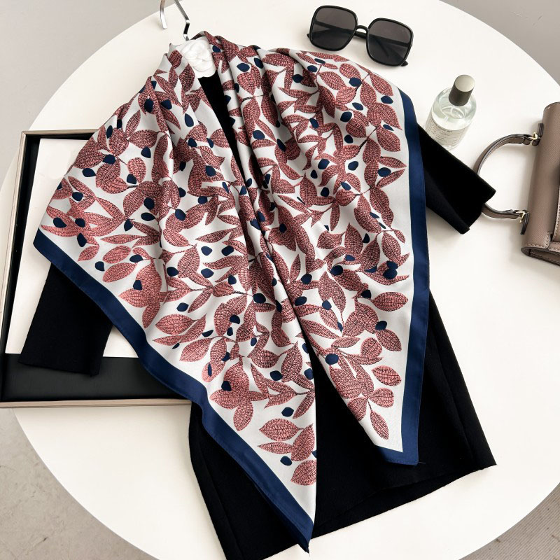 Lenço Quadrado de 90cm de Alta - Silk Scarf Square avaliação e preço